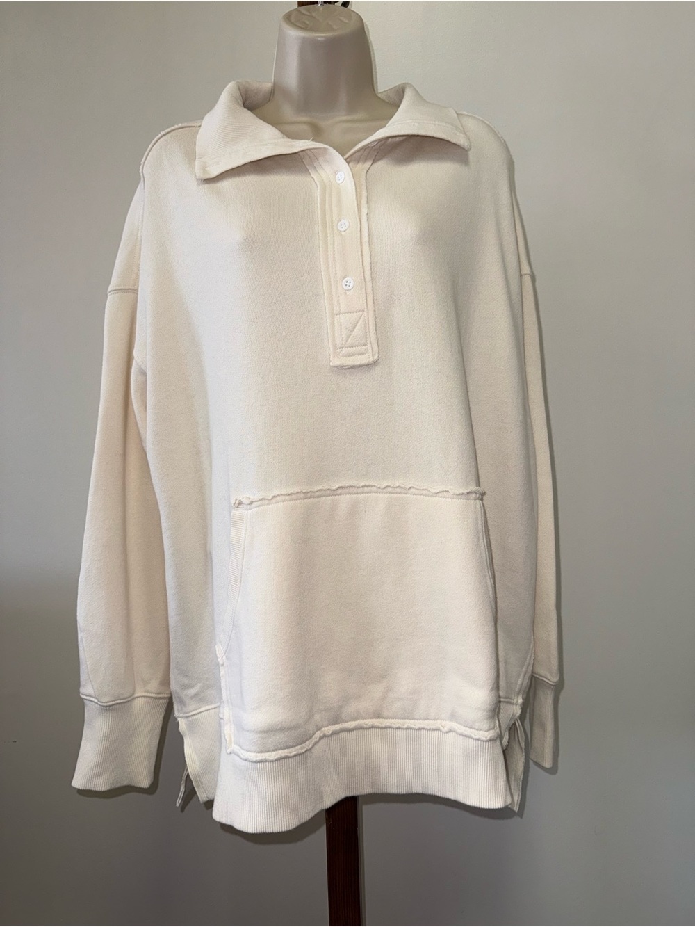 NWT Aerie (Medium) Brand New Cream 3/4 Button Collared Up Sweatshirt